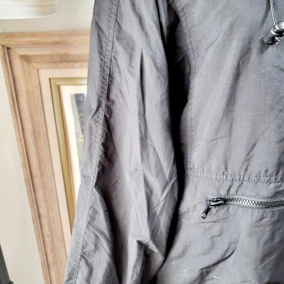 Embroidered Disney Vacation Club(DVC) Member Rain Jacket .(Unisex) Used. Size L - Picture 9 of 13